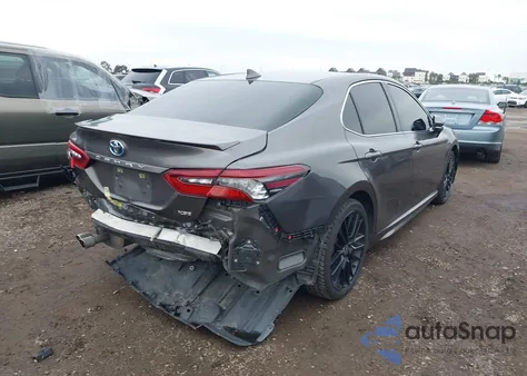 2021 Toyota Camry Xse Hybrid z USA, uszkodzony, nr VIN 4T1K31AK1MU553059